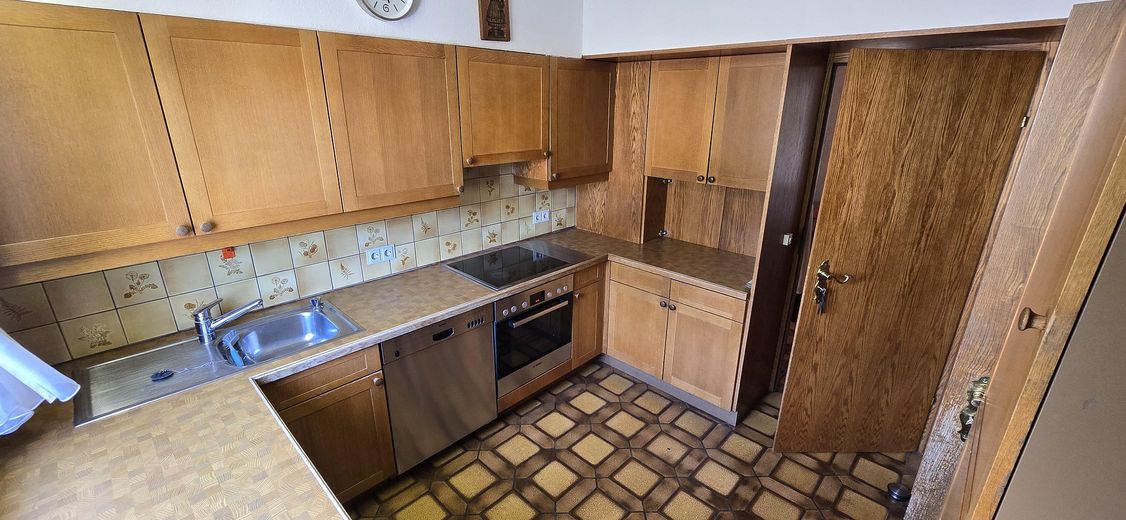 Haus mit großem Garten in ruhiger Lage von Kulmbach – Küche 1. Stock