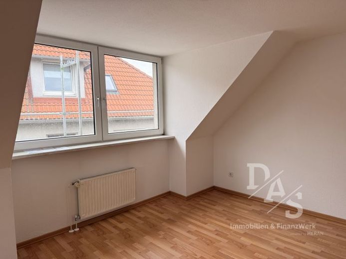 Piso en propiedad de 2 habitaciones bien cuidado como inversión de capital con plaza de aparcamiento – Foto 1
