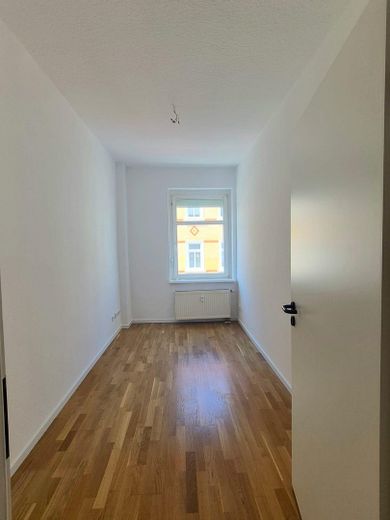 Arbeits-/Kinderzimmer 1