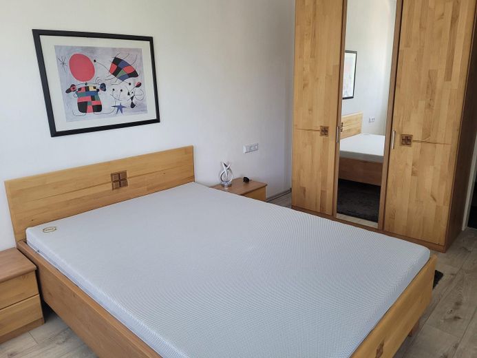 شقة من غرفتين للإيجار لشخص واحد في كونيغسبرون – Schlafzimmer