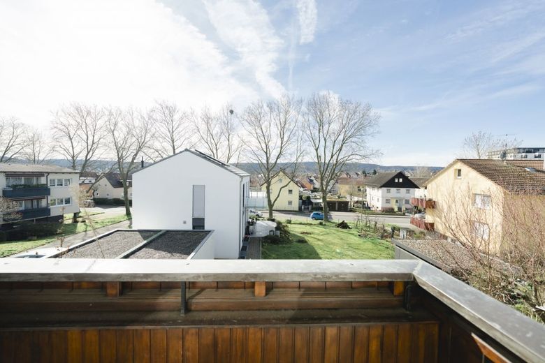 Die Perle im Dornröschenschlaf - RMH in idyllischer Ruhe – Balkon Blick Süd