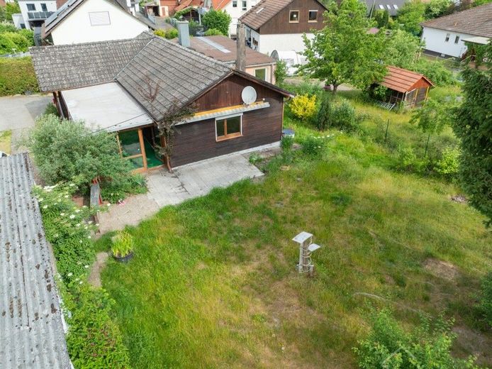 Röttenbach hermoso terreno edificable totalmente urbanizado con sótano independiente y garaje – BG+EFH Röttenbach 2 008