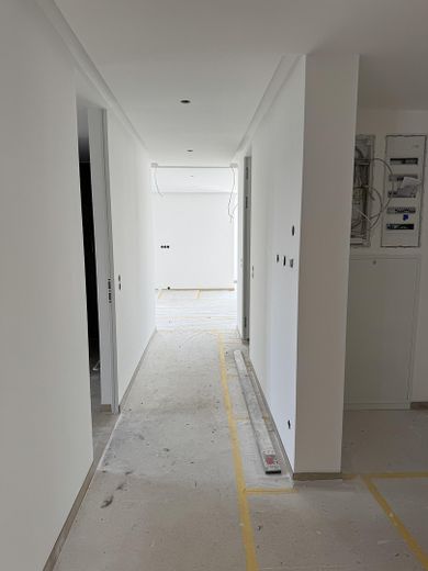 KfW40 + QNG: Im Herzen von Hauzenberg - Exklusives Penthaus mit Weitblick – Eingangsbereich