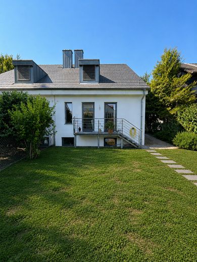 Casa bifamiliare curata a Gröbenzell – SENZA PROVVIGIONE DA PRIVATO – Garten Ansicht Nord