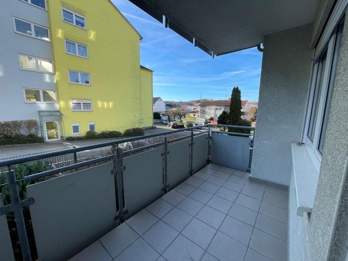 Zwei-Zimmer Traumwohnung in Sinsheim zu verkaufen – Balkon