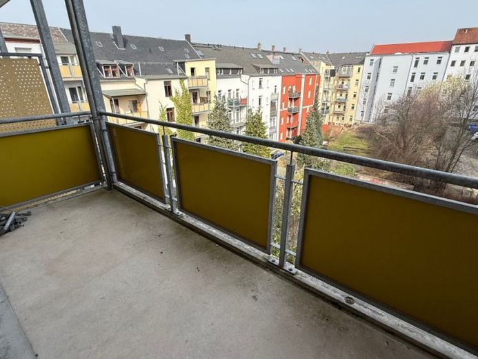 Whg. im 1. OG und 3.OG + Fußbodenheizung + Balkon am Wohnzimmer – Foto 1