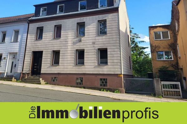 H-1134 - Affordable townhouse with 3 small apartments in Hof