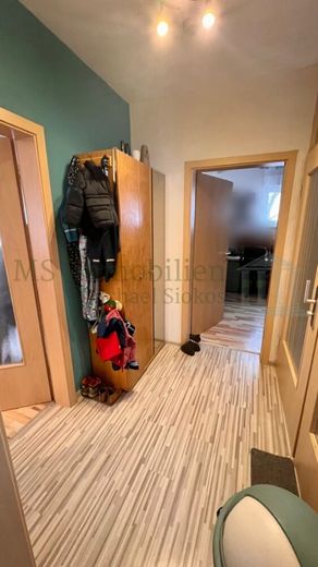 *** Mehrgenerationenhaus mit drei Wohnparteien - Nähe Biedensand *** – EG Flur Ansicht 2