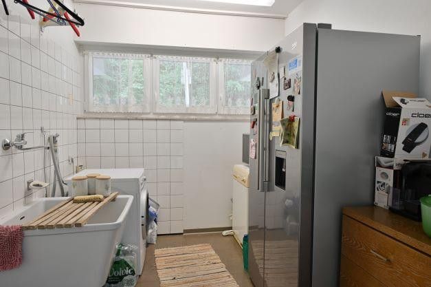 Großzügiges 1-2 Familienhaus mit viel Platz und gehobener Ausstattung – Hauswirtschaftsraum