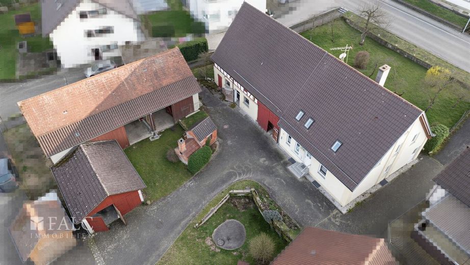 Hofanwesen mit Potenzial - FALC-Immobilien Öhringen – Luftaufnahme Nord-Ost