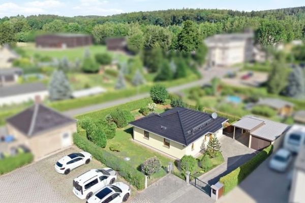 schöner Bungalow in Chemnitz-Grüna mit Terrasse