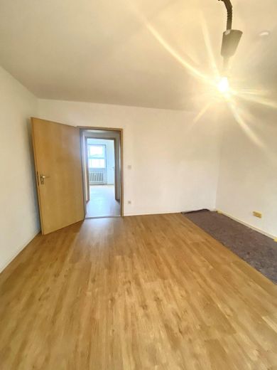 Helle 5-Zi Whg Dillingen / Donau (Nähe Krankenhaus) – Schlafzimmer 1