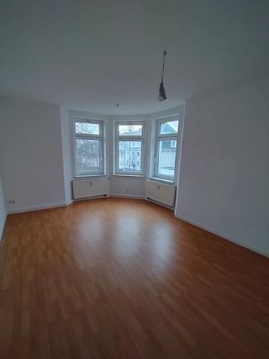 Großzügige 1-Zimmer mit Laminat und Dusche in ruhiger Lage – IMG_20240124_083941