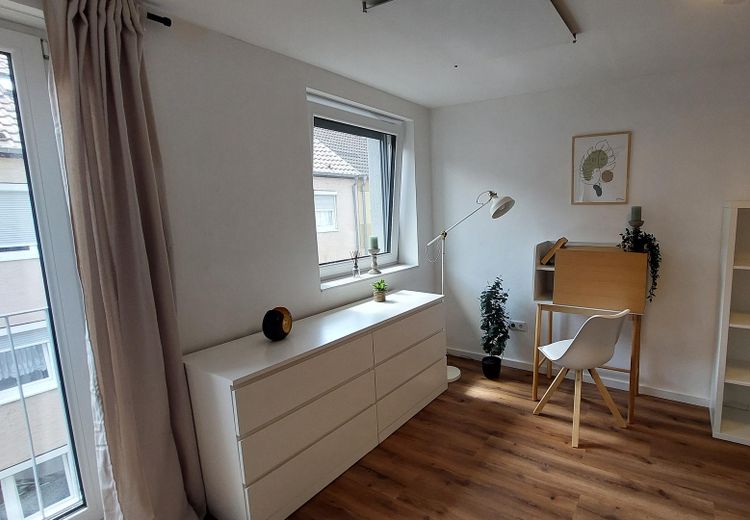 Hochwertiges Studio-Apartment in Mannheim Neckarstadt-West, vollmöbliert – Wohnbereich