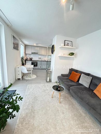 Appartement moderne meublé de 2 pièces avec une terrasse sur le toit à couper le souffle à Schwabing – db1c144bcd0af68623d6f710cd82a60e08e6e1f3.jpg