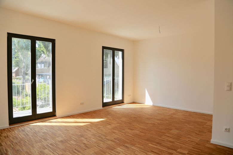 Groß Flottbek: 2,5 Zimmer mit kl. Garten in grüner Lage (WG 1) – Wohnzimmer