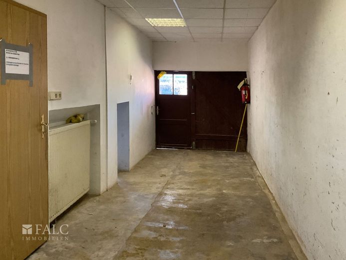 Fachwerkhaus zum Ausbauen in 38835 Veltheim – Durchgang zum Garten