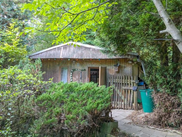 Freizeit- und Erholungsgrundstück im Wald über Jena – फोटो 1