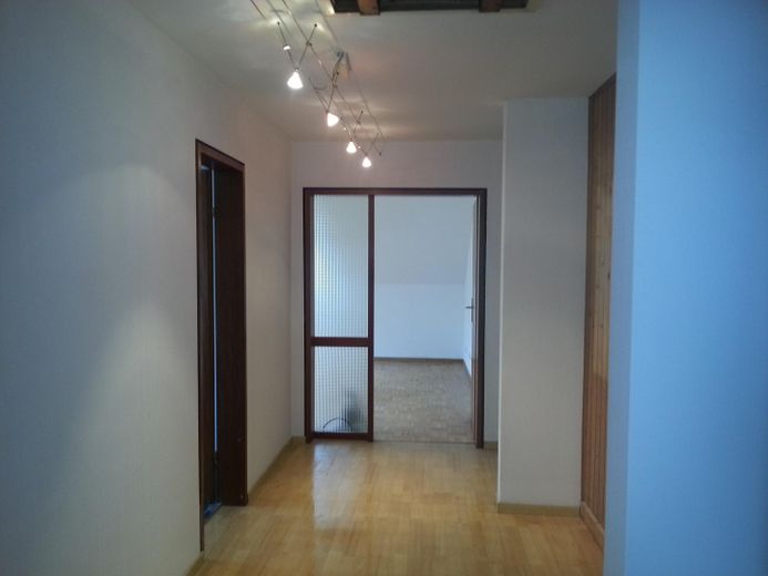 4-room top-floor apartment 83 sqm for rent – Foto 2