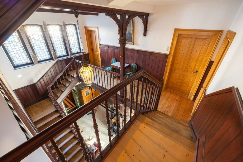 Historische Villa mit Rheinblick, Nebenhaus und Parkanlage in Erpel! – Blick auf die Galerie
