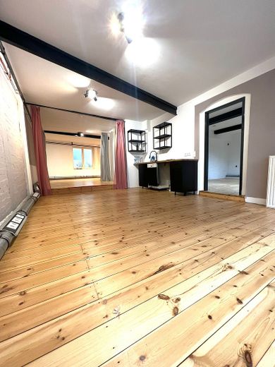 Loft único en patio interior en Eimsbüttel: con estilo y mucho carácter – Blick vom Eingang 