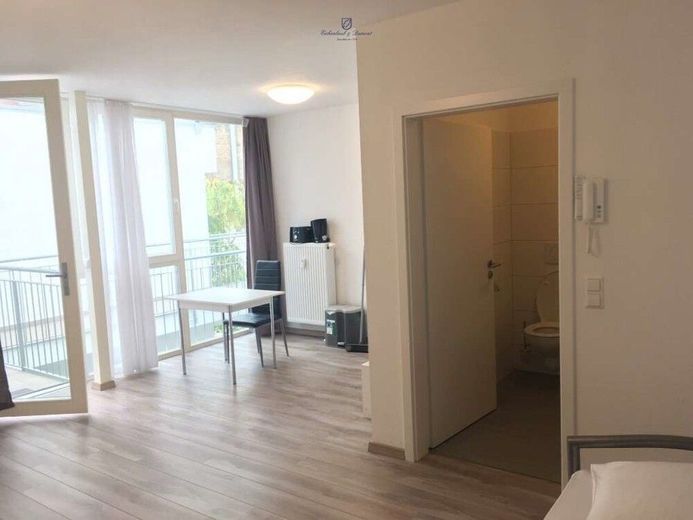 Vermietetes Wohn- und Geschäftshaus mit 22 Einheiten,  Top-Rendite in guter Lage – 6