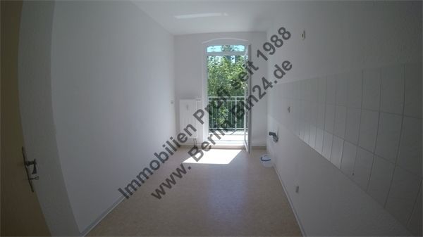 Mietwohnung günstiges Dachgeschoß -- 2er WG - ZweitBezug SüdBalkon – G0030157