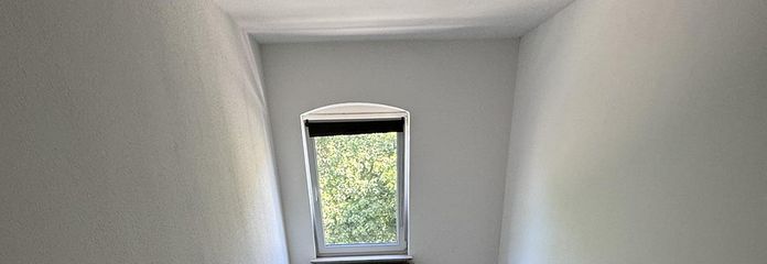 Frisch renovierte 4-Zimmer-Wohnung mit Balkon in zentraler Lage von Flensburg – Zimmer 1