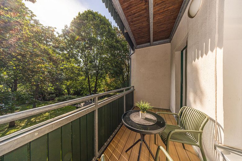 *Modernisiert & provisionsfrei: 2-Zimmer Altbau in Leipzig | 4 % Rendite + 4,25 % AfA* – Balkon