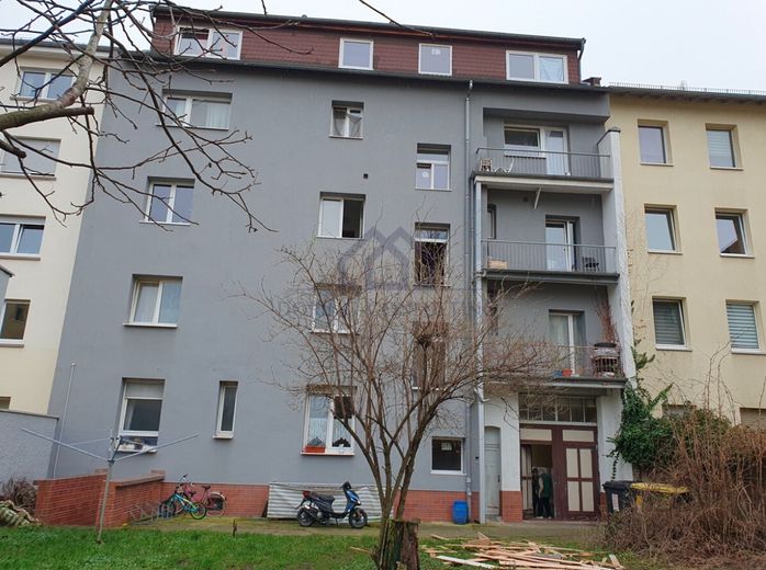 07 Hausansicht Garten