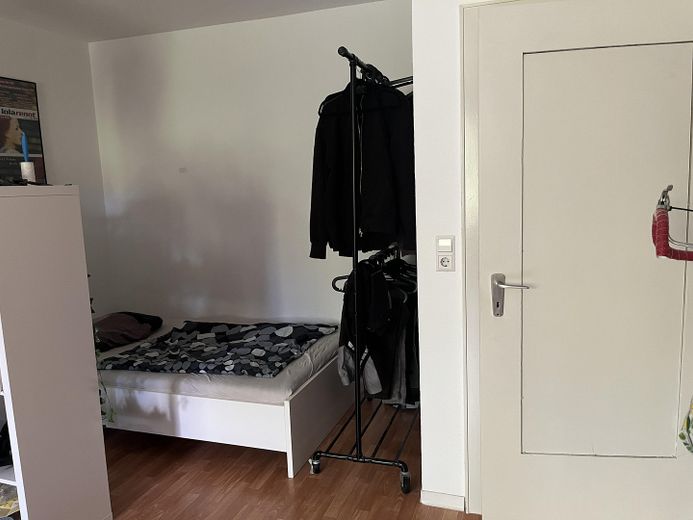 Helle 1-Zimmer-Wohnung mit optimaler Raumaufteilung in zentraler Lage von Karlsruhe – Foto 1