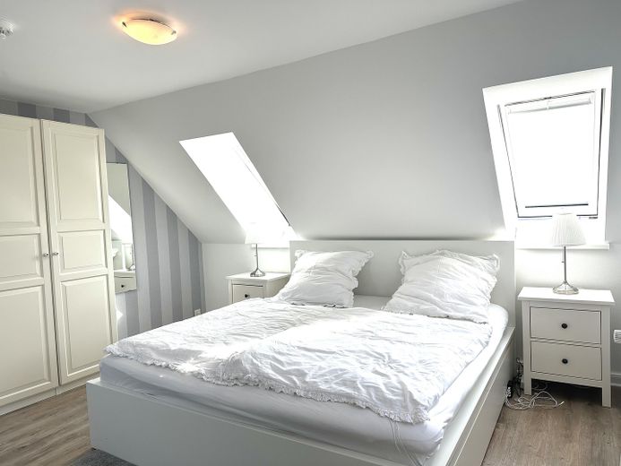 2. Schlafzimmer Wohnung DG