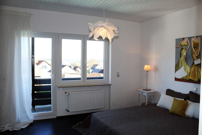 Ausgefallenes 2-Fam. Architektenhaus mit Pool,Energieausw. D, Runkel OT,provisionsfrei zu verkaufen – Haus 8 Hauptschlafzimmer