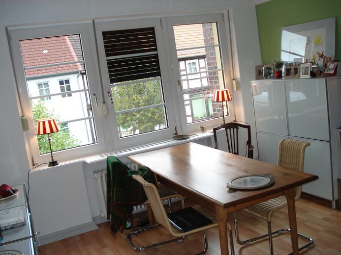 2 HÄUSER AM SEE: Stadtvilla+Cottage, Seezugang m. Bootssteg, Garten, Terrasse, Ferienwohnung – Wohnung Stadtvilla