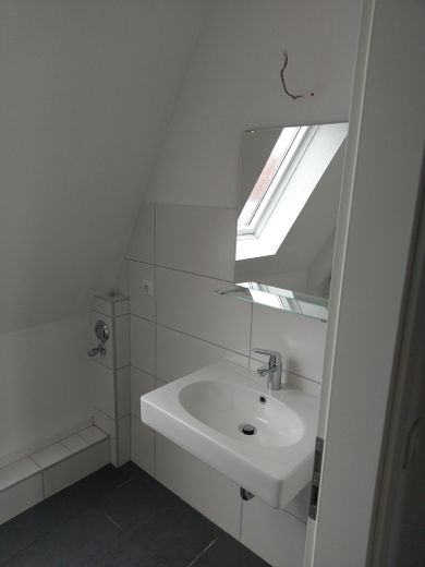 Schöne , helle 2-Zimmer Wohnung / Altbau in Kiel-Gaarden – Foto 9