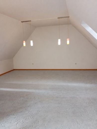 श्टाटफेल्ड ओस्ट में परिवार के लिए मेज़ोनेट: 160 m², 5,5 कमरे, बालकनी और 2 स्नानघर – Galerie 2. Ebene