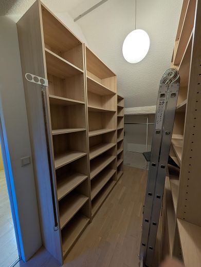 Kleiderschrank 2. OG