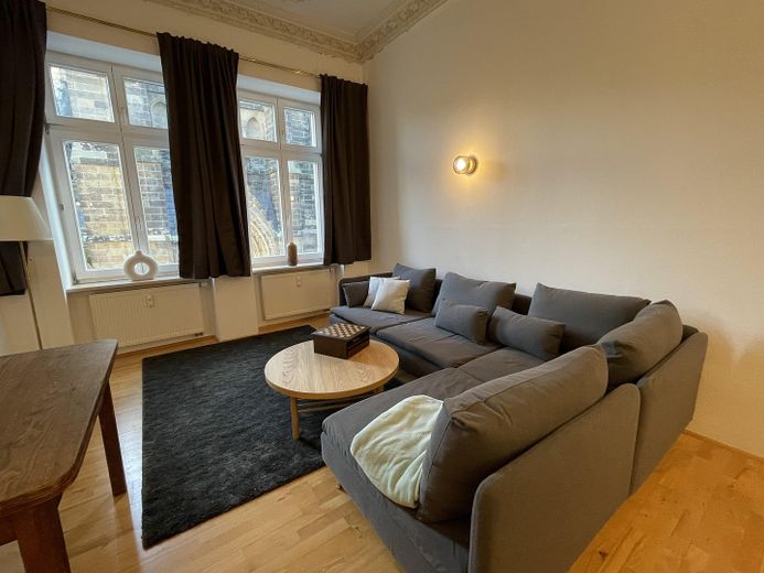Elegantes und möbliertes 4-Room Apartment  in Leipzig’s Prestigious Musikviertel – Foto 3