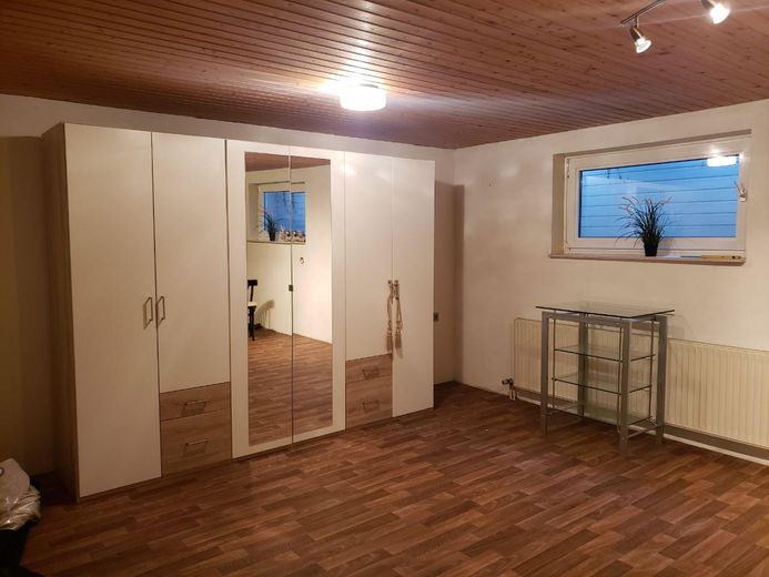 Gemütlicher Bungalow, sehr zentral, großer Garten und Nebengebäude – Foto 16