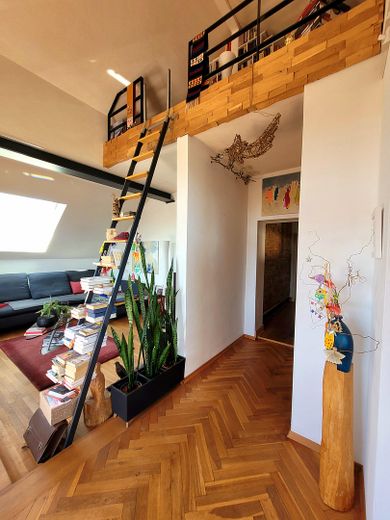 Wohnen mit Bücher-Empore