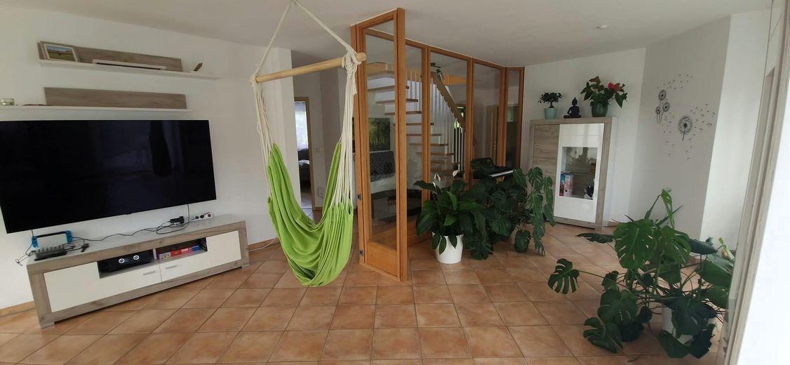 Light-filled 6.5-room apartment – Wohnzimmer / Wohnbereich