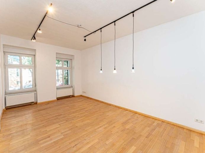 Piso de 2 habitaciones bien cuidado y disponible para ocupar cerca de Zionskirchplatz – Foto 1