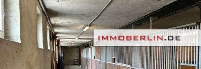 IMMOBERLIN.DE - Ferme équestre attractive avec terrain constructible pour l’élevage de chevaux et l’agriculture
