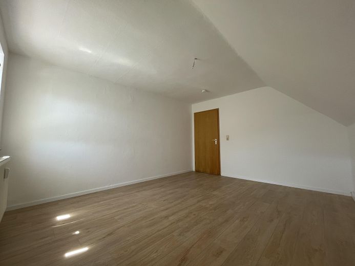 Schlafzimmer Blick zur Tür