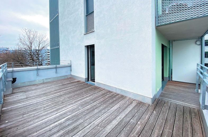 Helle 1-Zimmer Wohnung mit großzügiger Dachterrasse + Tiefgarage – Foto 5