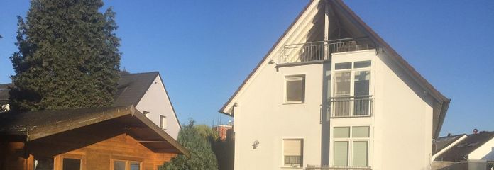 Top Maisonettewohnung mit Balkon, EBK und Klimaanlagen zu vermieten – Aussenansicht