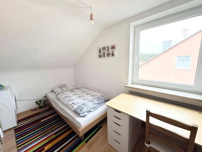 Affascinante appartamento mansardato di 4 locali con giardino privato+garage+posto auto in posizione TOP! – Foto 8
