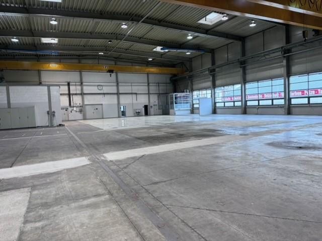 Produktions- und Lagerflächen zu vermieten (Gebäude A) – Halle