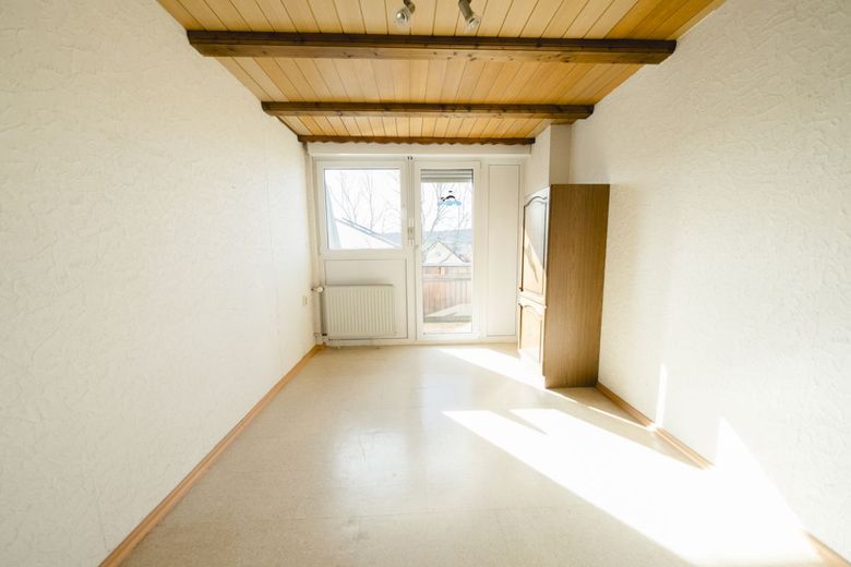 Die Perle im Dornröschenschlaf - RMH in idyllischer Ruhe – OG Kinderzimmer mit Balkon
