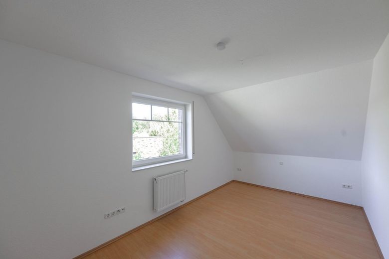 Young semi-detached house with carport in Friedrichsfehn – 1. Schlafzimmer